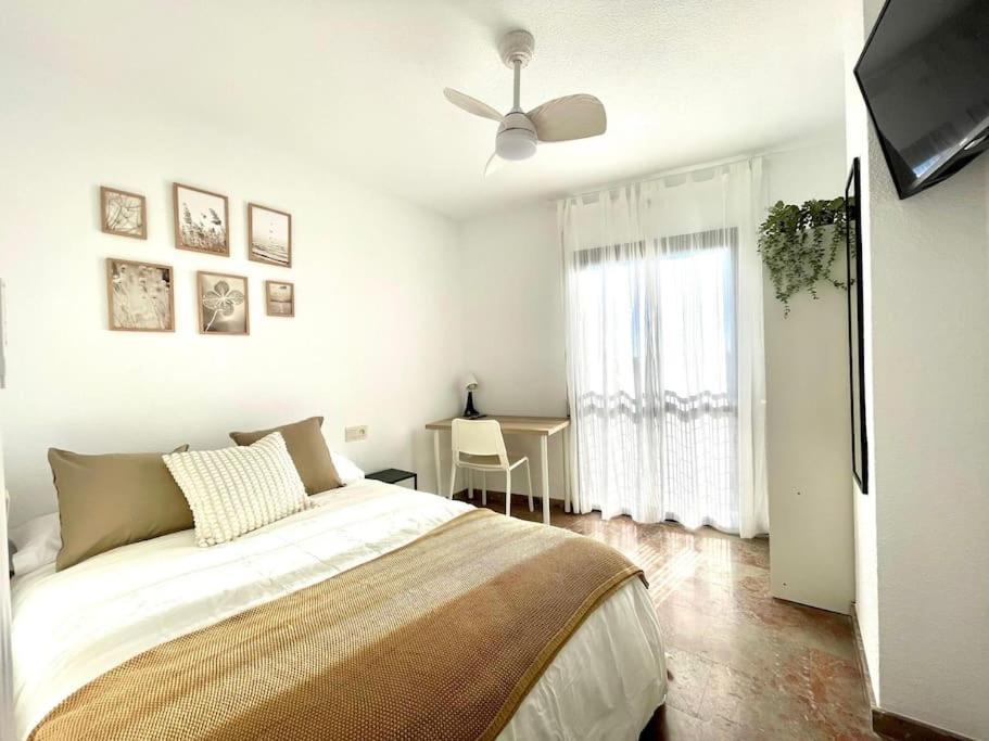 Beautiful & Sunny Apartment Málaga Buitenkant foto