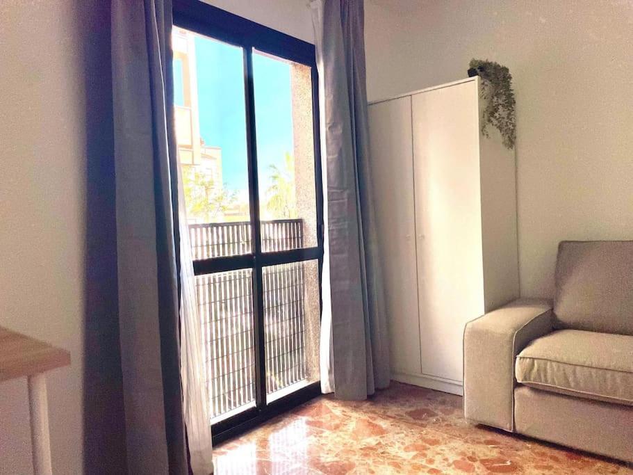 Beautiful & Sunny Apartment Málaga Buitenkant foto