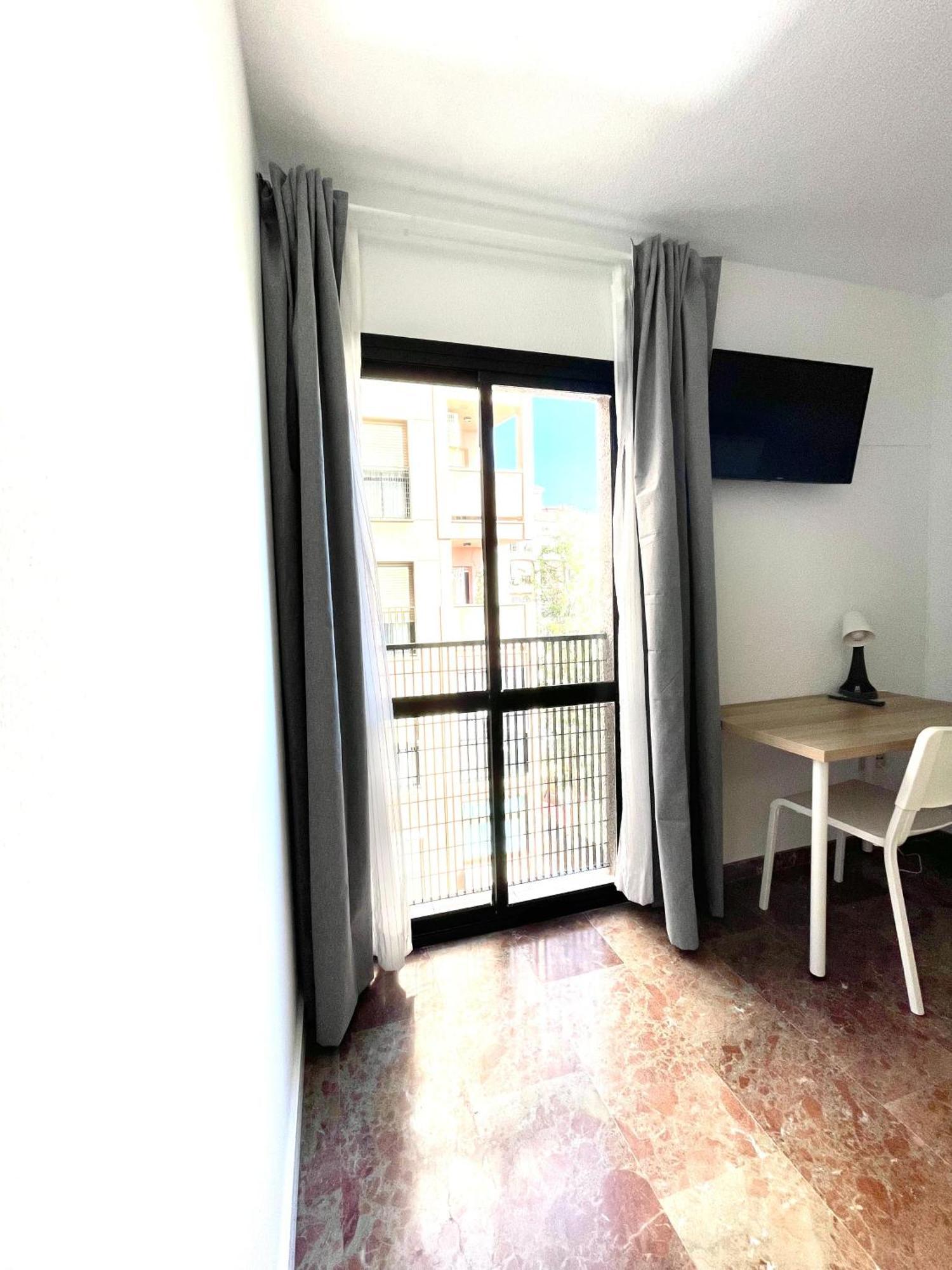 Beautiful & Sunny Apartment Málaga Buitenkant foto