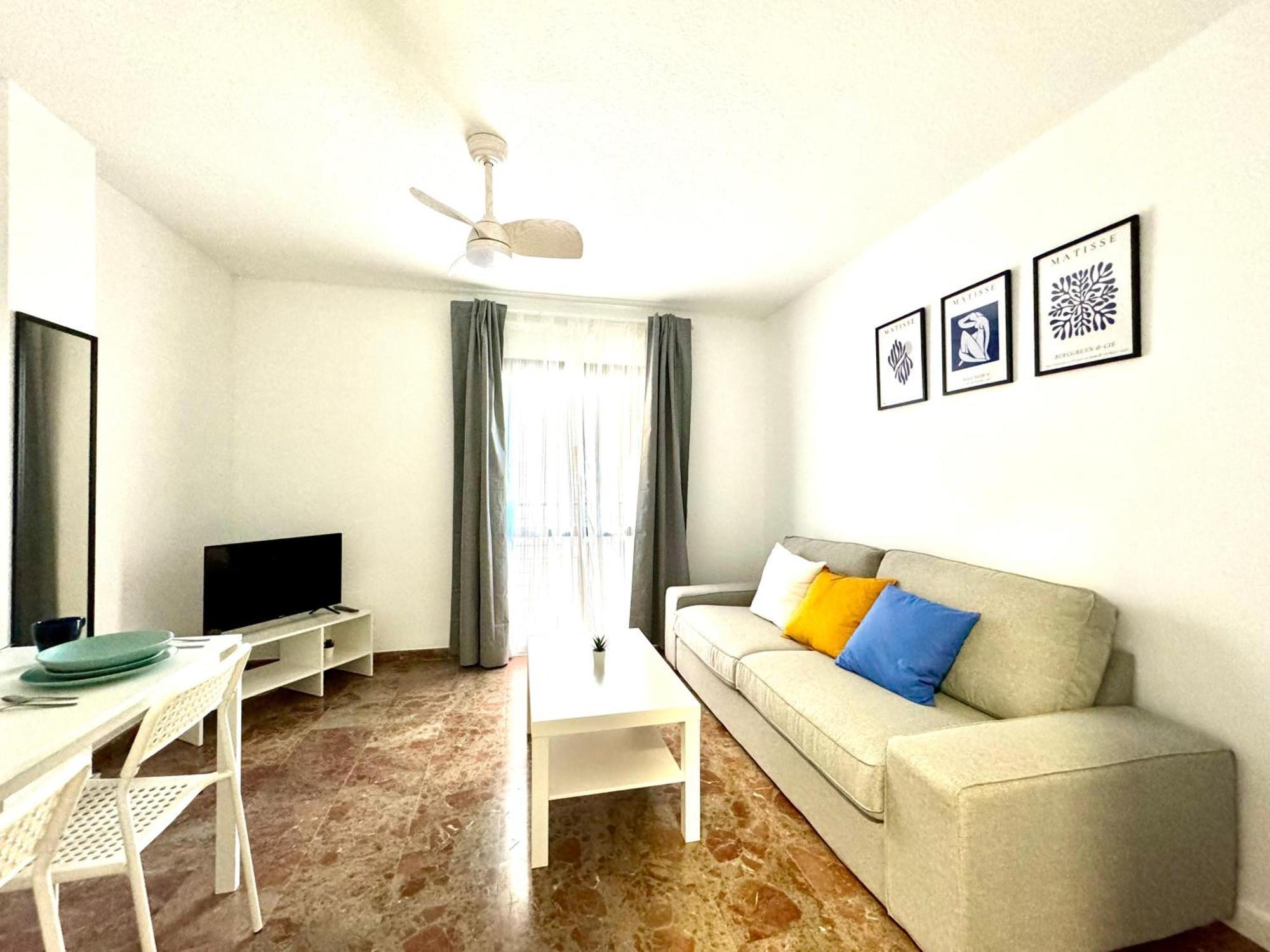 Beautiful & Sunny Apartment Málaga Buitenkant foto