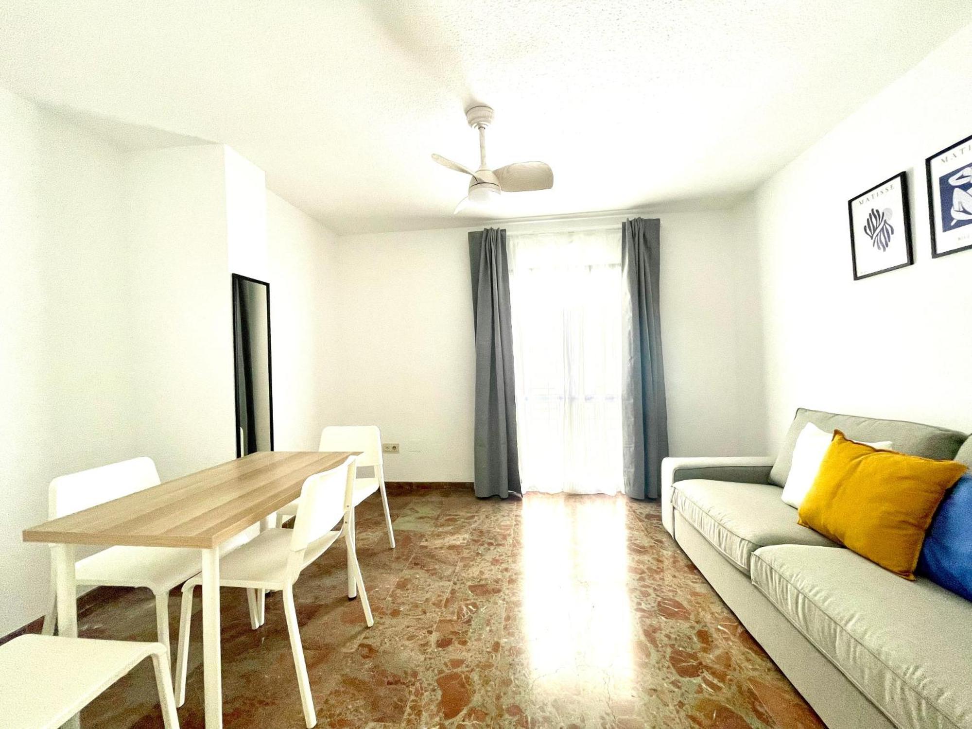 Beautiful & Sunny Apartment Málaga Buitenkant foto